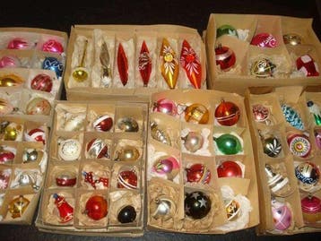 Lot van 70 vintage glazen kerstballen in diverse kleuren en, Diversen, Nieuw