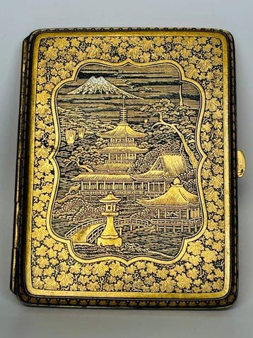 Japan - Antiek Japans mengmetaaletui – gesigneerd – rijk