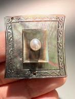 Cangiante kostbaar en elegant. Elegante Liberty-plaat in