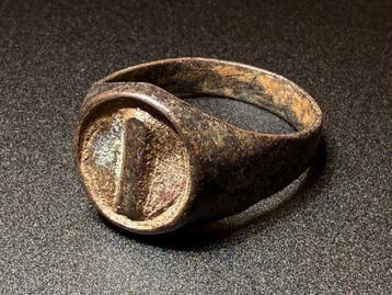 Middeleeuwen, kruisvaardersperiode Brons In tact. Ring met, Sieraden, Tassen en Uiterlijk