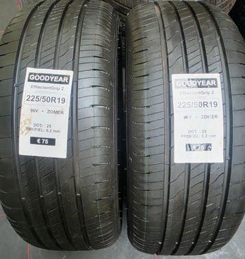225/50r19 96v 2 stuks Goodyear Dot25, Auto-onderdelen, Banden en Velgen, Gebruikt, Band(en), Ophalen, 19 inch