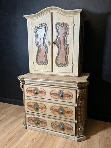 Hoog dressoir - Hout