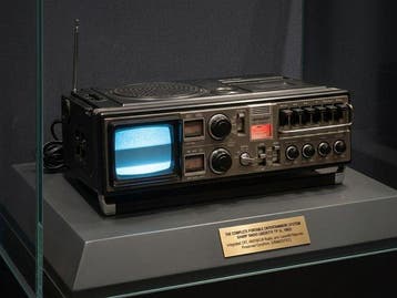 Sharp - 5P-27G Draagbare radio, Nieuw