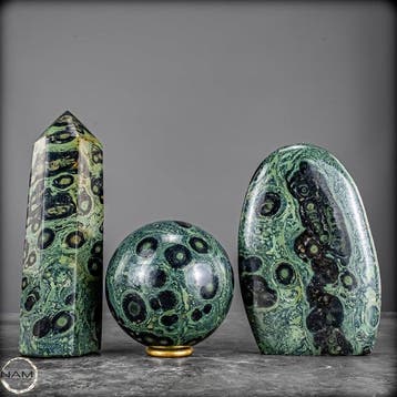 Natuurlijk Trio – Kambaba Kugel, Freiform en Obelisk