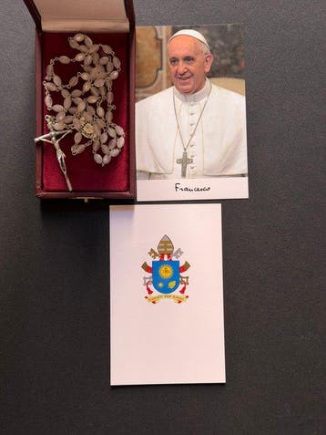 Paus Franciscus - Rozenkrans bij de Audientie - Gezegend en, Antiek en Kunst