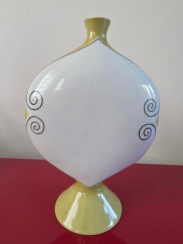 Vaas - Porcelane hard - Royal Dux Atelier 11217