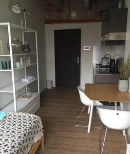 Te huur: Studio Burgemeester Drijbersingel in Zwolle, Zwolle, Overijssel