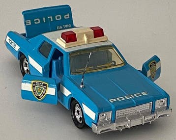 Matchbox 1:43 - Modelauto (2) - Plymouth Gran Fury, Nieuw