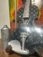 fp pop art - Louis vuitton Violon et Capsule Black and grey, Antiek en Kunst