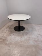 Ahrend ronde moderne kantoortafel wit antraciet kolom, Vergader- of Presentatieruimte, Ophalen of Verzenden, Gebruikt, Tafel