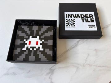 Invader (1969) - Black Sunset Tile