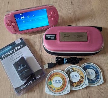 PSP 1004  Roze Complete Set  + 3 kinder games, Nieuw