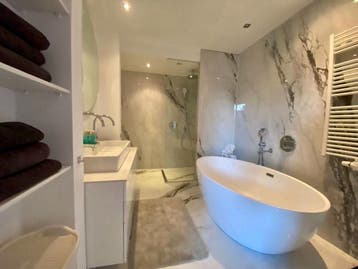 Te huur: Appartement Beethovenstraat in Amsterdam, Huizen en Kamers, Huizen te huur, Noord-Holland, Appartement, Amsterdam