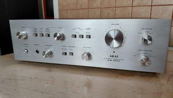 Akai - AM 2400 Solid state geïntegreerde versterker, Nieuw