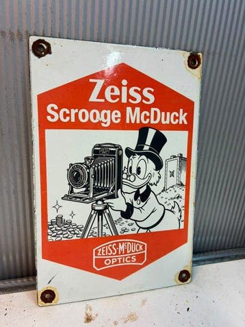 Zeiss Scrooge McDuck Optics – emaille reclamebord - Emaille, Nieuw
