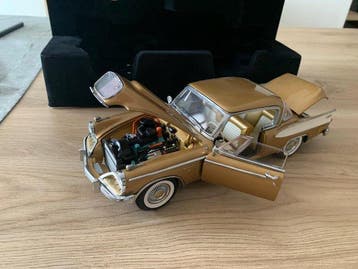 Road Signature 1:18 - Modelauto - Studebaker Golden Hawk, Nieuw