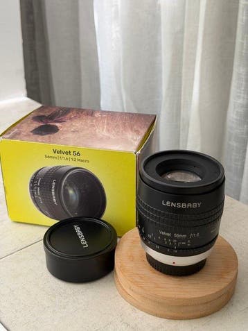 Lensbaby Velvet 56mm f/1.6 Lens for FUJIFILM X Cameralens, Nieuw