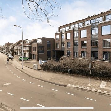 Appartement in Eindhoven gevonden voor €1850,- pm, Huizen en Kamers, Huizen te huur, Noord-Brabant, Direct bij eigenaar, Eindhoven