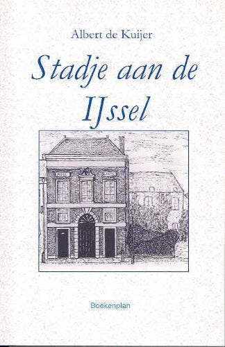 Stadje aan de IJssel - A. de Kuijer 9789071794124, Boeken, Verzenden, Gelezen, A. de Kuijer