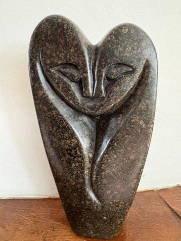 Beeldje - Love hart - serpentine stone