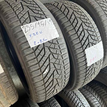 4 x Yokohama 235-45-19 Winterbanden 8,5mm, Auto-onderdelen, 19 inch, Gebruikt, 235 mm, Band(en)