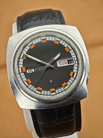 Seiko - 5 Automatic 6119-7410 – Vintage 1970s – Black Dial –