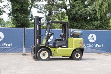 Veiling: Heftruck Clark CGP50 LPG 5000kg 3.3m 2001, Ophalen, Overige aandrijving, Heftruck