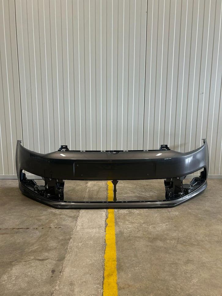 Voorbumper Volkswagen Polo 6C PEPPERGREY (LD7R), Auto-onderdelen, Carrosserie en Plaatwerk, Nieuw, Volkswagen, Voor, Bumper, Verzenden