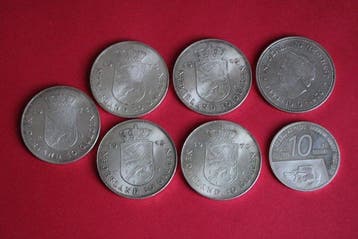 Nederland. 7x Zilveren 10 Gulden 1973 Juliana/Beatrix, Postzegels en Munten