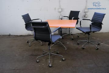 Vitra Vergadertafel – Tweedehands, Oranje Blad, Verchroomd, Verzenden, Gebruikt