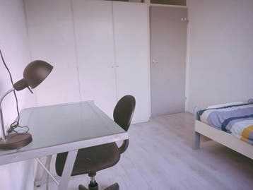 Kamer te huur in Capelle Aan Den IJssel - 12 m² - 1 kamer(s), Rotterdam