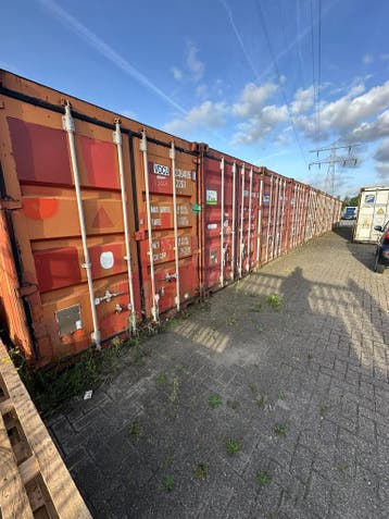 20ft en 40ft Zeecontainers te koop | Opslagcontainers, Ophalen