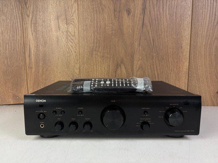 Denon - PMA-700AE Solid state versterker, Audio, Tv en Foto, Radio's