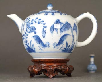 Yongzheng (1722-1735) - Theepot - Grote hanen onder