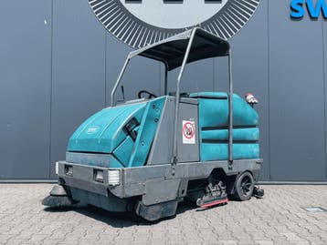 Tennant 8300 veegschrobmachine, Ophalen of Verzenden