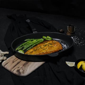 AMT Gastroguss Vispan – Inductiegeschikt – Krasbestendig, Kookpan of Snelkookpan, Inductieplaat, Ophalen of Verzenden, Nieuw