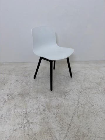 Verschillende HAY About a Chair AAC12 design stoelen, Vergader- of Presentatieruimte, Ophalen of Verzenden, Gebruikt, Stoel