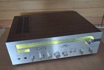 Akai - AA-1020. Woodcase Solid state stereo receiver, Audio, Tv en Foto, Radio's, Nieuw