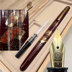Kuretake & Wancher - Maki-e Sakura & Maple Fans -, Nieuw