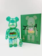X-Girl x Bearbrick - X-Girl 400% & 100 set Be@rbrick Medicom