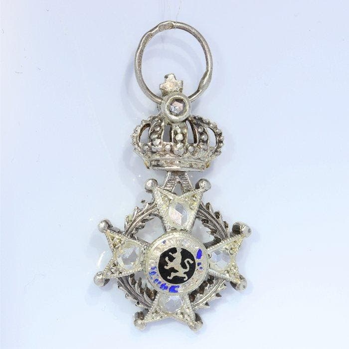 Zonder minimumprijs - Hanger - 18 karaat Geel goud, Zilver -, Sieraden, Tassen en Uiterlijk, Antieke sieraden