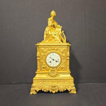 Figurale pendule Louis Philippe - Verguld brons - 1790-1820, Antiek en Kunst