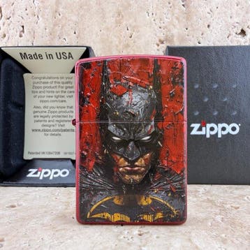 Zippo - Batman Dark Knight Design - Zonder minimumprijs -, Verzamelen, Rookartikelen, Aanstekers en Luciferdoosjes, Nieuw
