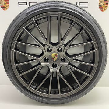 Porsche Cayenne (E3) 22inch RS Spyder Titanium met  banden, Ophalen, Gebruikt, Banden en Velgen, Overige maten