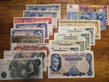 Wereld. - 17 Banknotes - various dates (Zonder minimumprijs)
