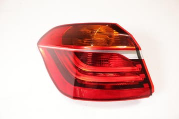 BMW F45 2 Serie LCI LED achterlicht links buiten 7491337, Auto-onderdelen, Ophalen of Verzenden, Gebruikt