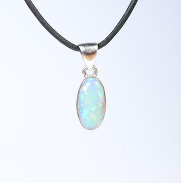 Ethiopisch opaal / Welo-opaal / cabochon Hanger / nieuw- 1.8