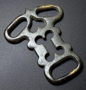 Oud-Romeins Brons Zeer zeldzame opengewerkte militaire riem