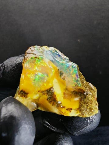 76ct Crystal Opal Specimen Ruw- 15 g