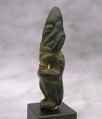 sculptuur, Hongshan Cultuur Alien achtige Godheid Met Twee